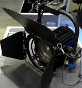 Fresnel 1 kW Arri Studio 1000, Pole Operated Tapp + krok Schuko Black